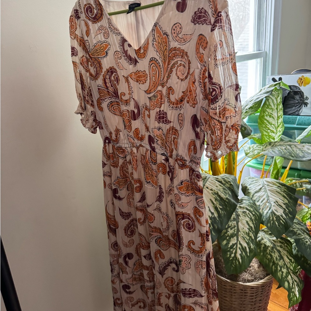 Ann Taylor Factory Cream and Orange Midi Sundress with 3/4 Dolman Sleeves